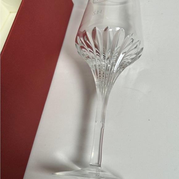 Crystal King Louis XIII Champagne Flutes by Remy Martin in box used once only. - Picture 9 of 13